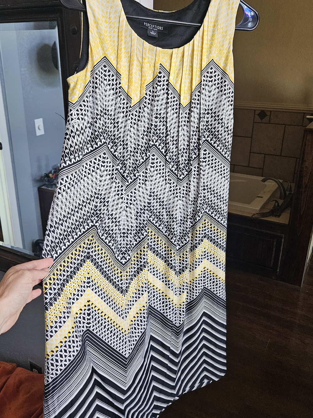 Perceptions Yellow & Black Chevron Print Sleeveless Dress